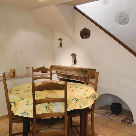 1 Bedroom Gorgeous In